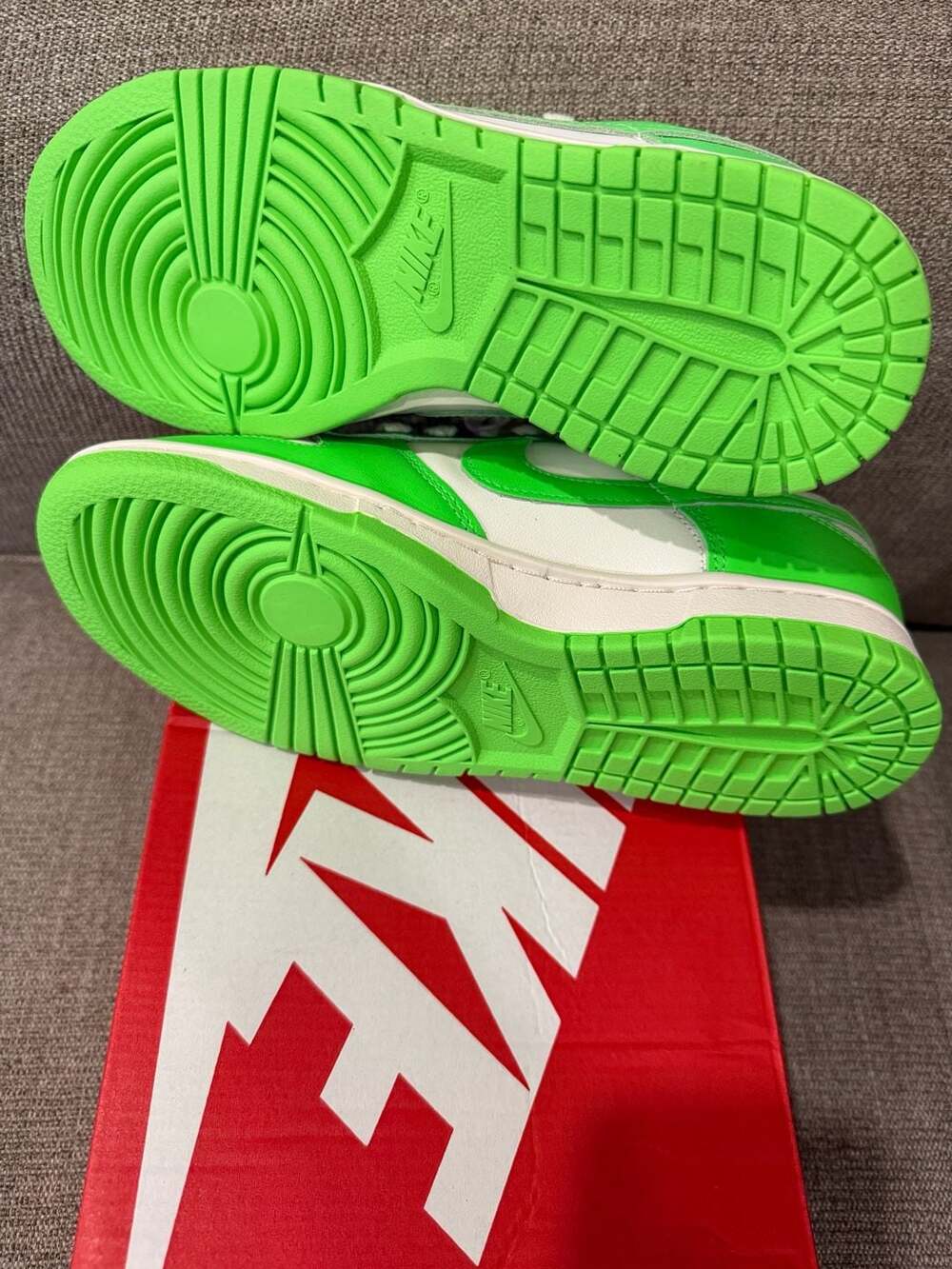 Nike Dunk Low Sail Green Strike Women's Size 7 - Picture 6 of 6